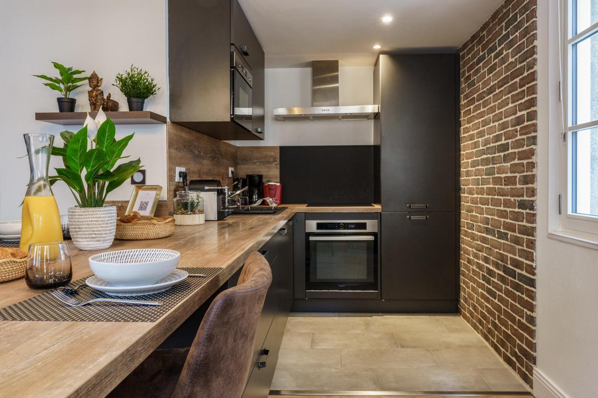 Le Baleschoux - Parking - Prestiplace Collection Τουρ Εξωτερικό φωτογραφία