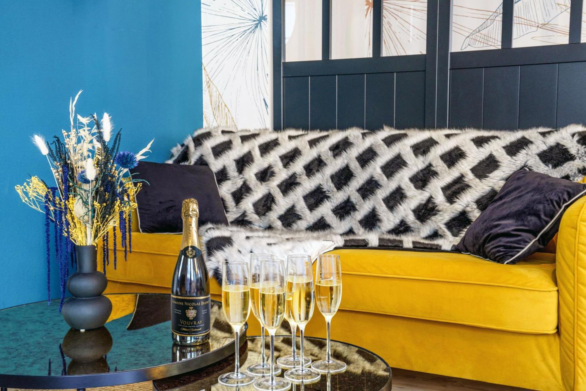 Le Baleschoux - Parking - Prestiplace Collection Τουρ Εξωτερικό φωτογραφία