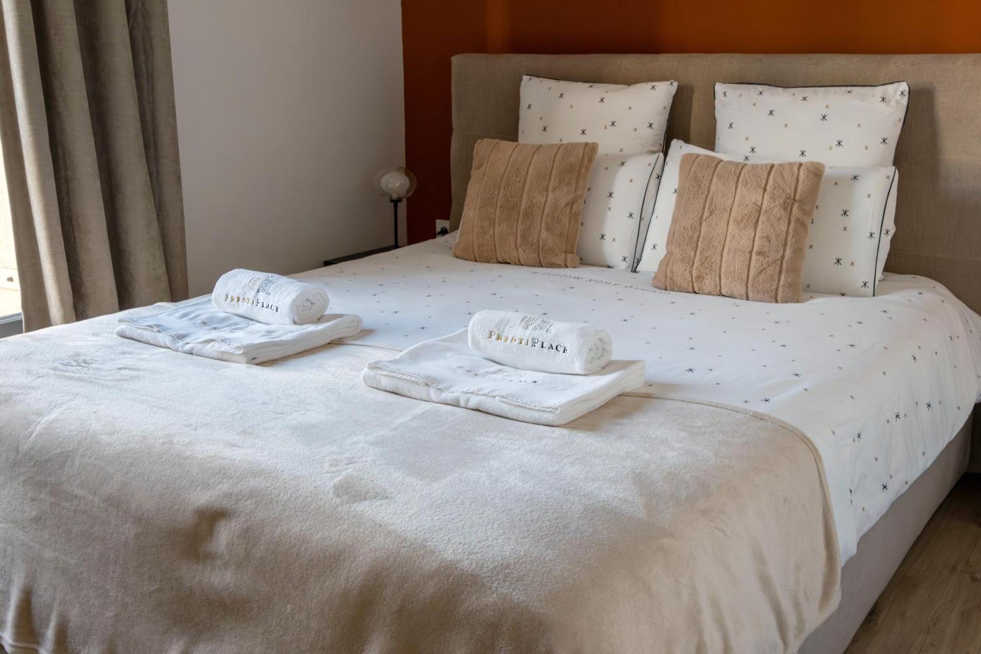Le Baleschoux - Parking - Prestiplace Collection Τουρ Εξωτερικό φωτογραφία